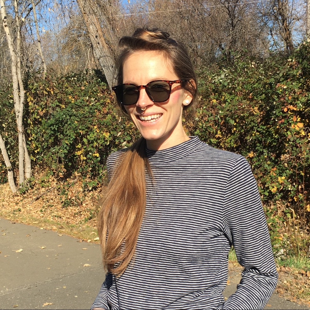 Meet your Posher, Naomi